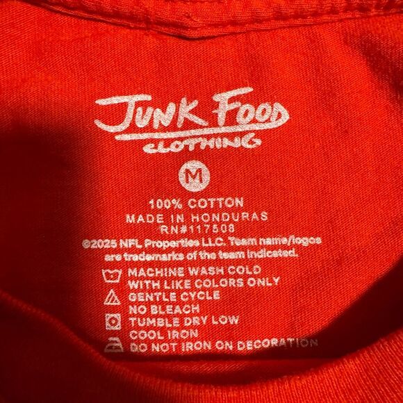 Kansas City Chiefs Red Graphic T-Shirt NWT Unisex Medium - Picture 4 of 5